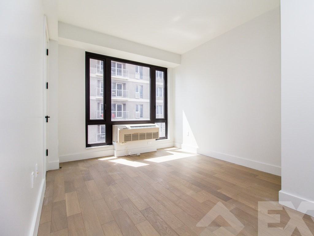 635 4th Avenue - Photo 3 of 8