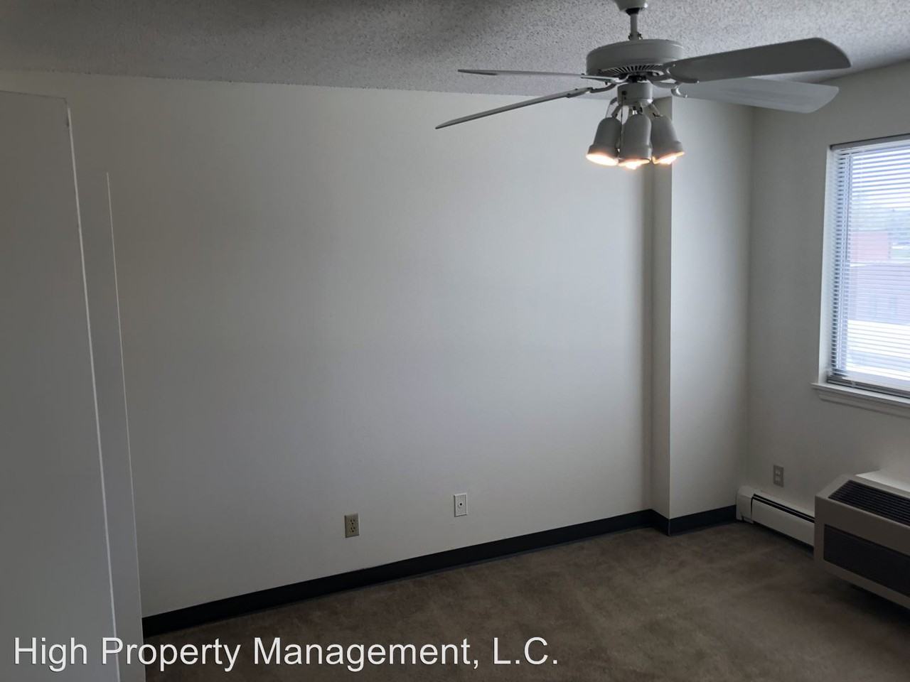 1421 1st Ave. SW - Photo 2 of 16