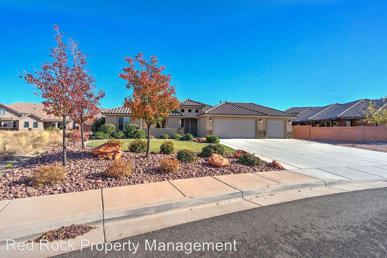 2507 Lyle St - Photo 2 of 50