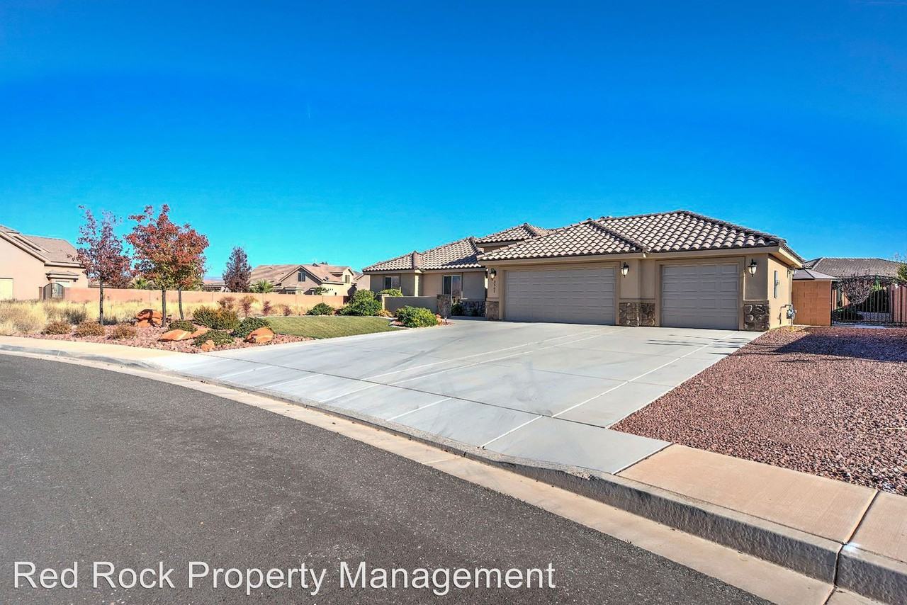 2507 Lyle St - Photo 3 of 50