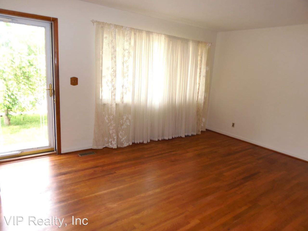 2483 Spaatz Ave - Photo 3 of 22