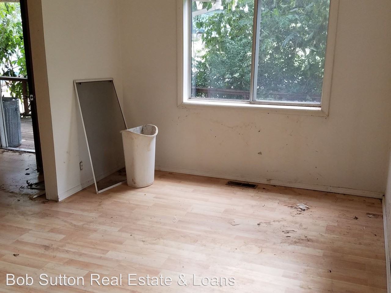 103 S East St - Photo 2 of 5