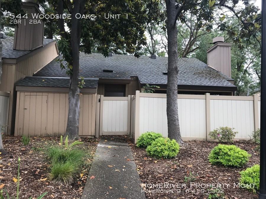 544 Woodside Oaks #1
