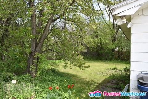 6706 N 54th St - Photo 3 of 10