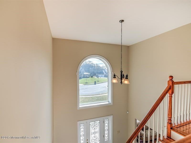 1 Derek Ct - Photo 3 of 33