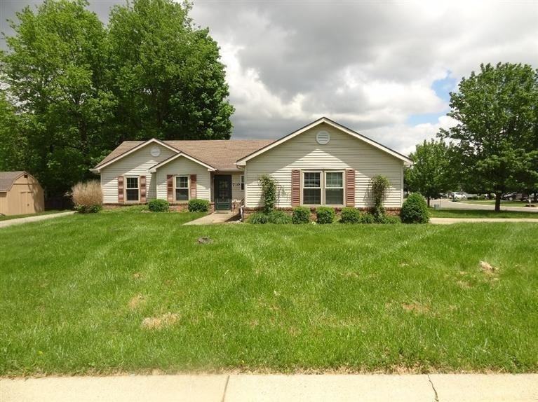 710 E Arielle Ct - Photo 2 of 20