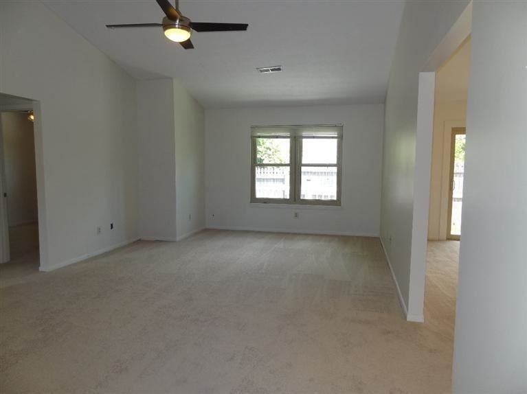 710 E Arielle Ct - Photo 3 of 20