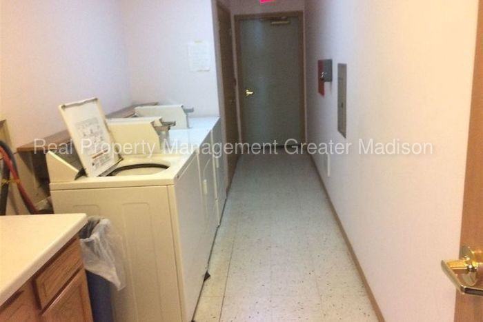 94 Niehoff Dr - Photo 3 of 11