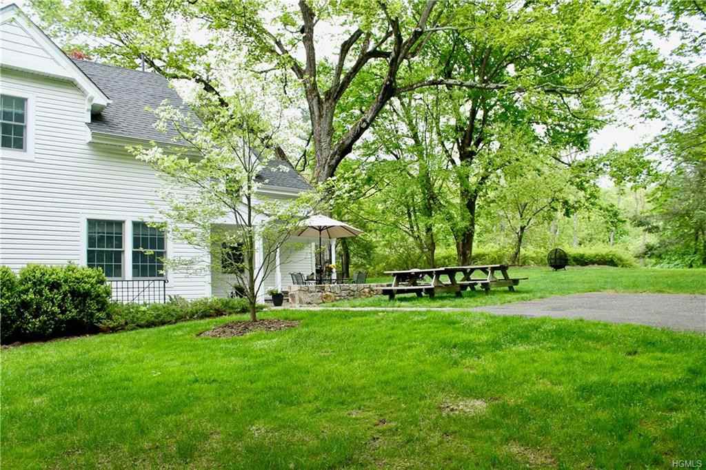 103 Lake Rd - Photo 3 of 27