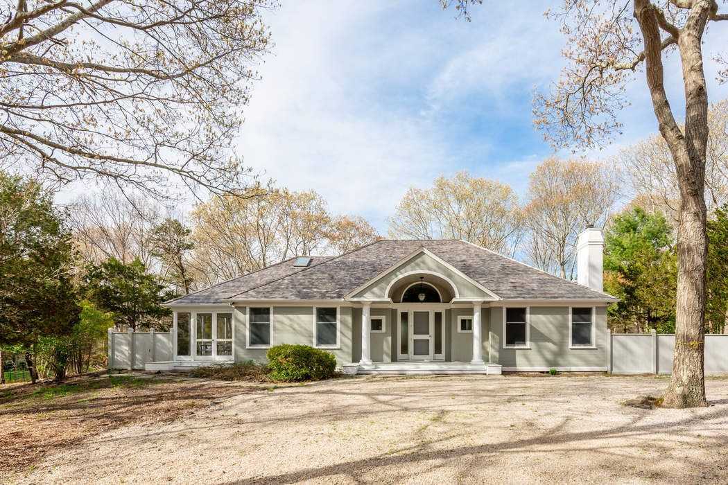 6 Clover Leaf Lane - Photo 2 of 15