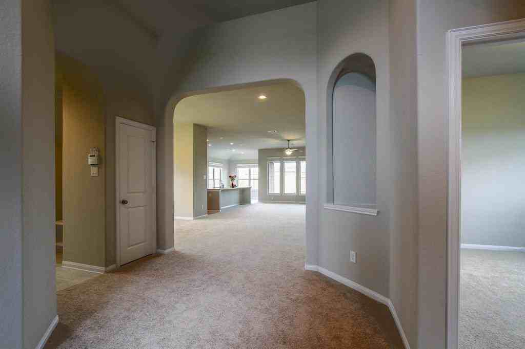 14921 Corbin Bridge Ln - Photo 3 of 20