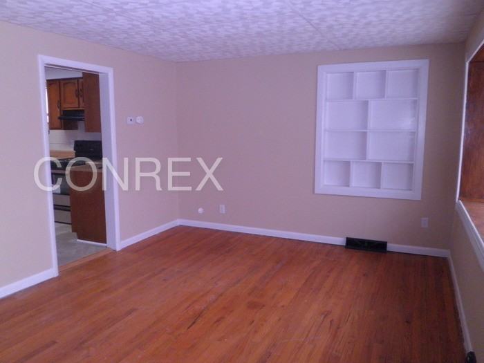 2138 W North Bend Rd - Photo 2 of 12