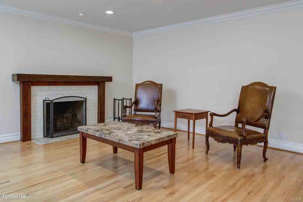 1279 Journeys End Dr - Photo 2 of 25