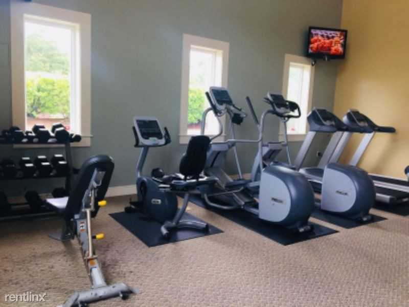 5002 Gunter St - Photo 3 of 14