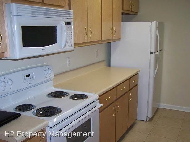 1315 Lake Ave #2 - Photo 3 of 15