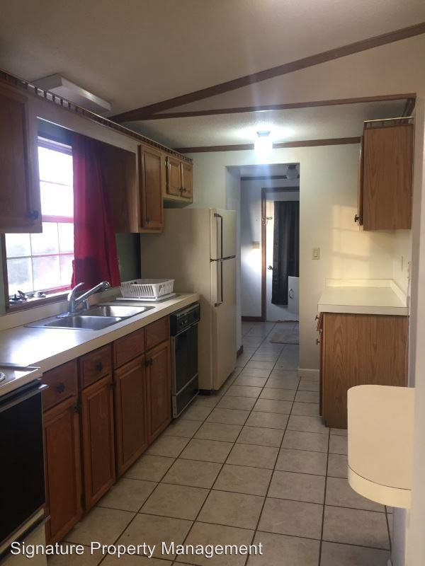 142 Shiney Rock Rd - Photo 3 of 15