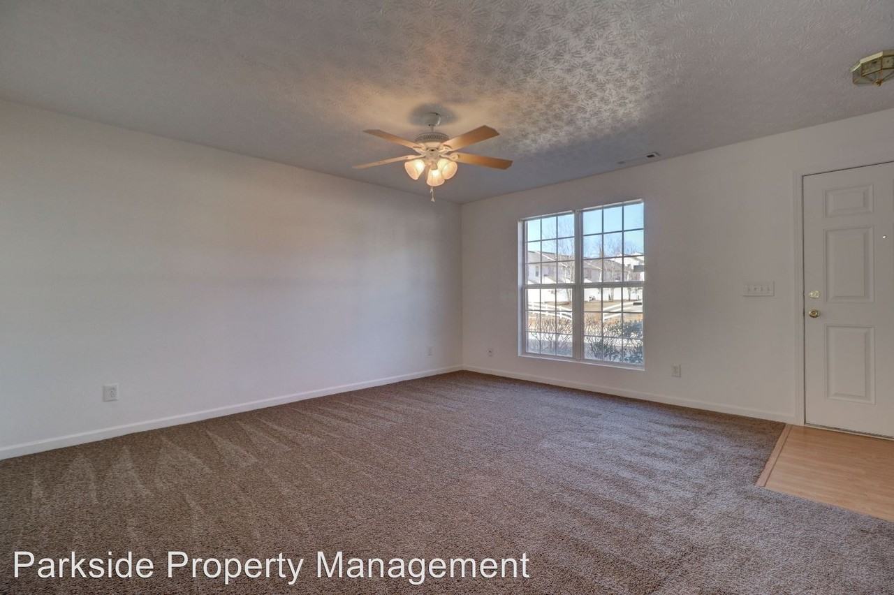 5737 Strathmoor Manor Cir - Photo 3 of 12