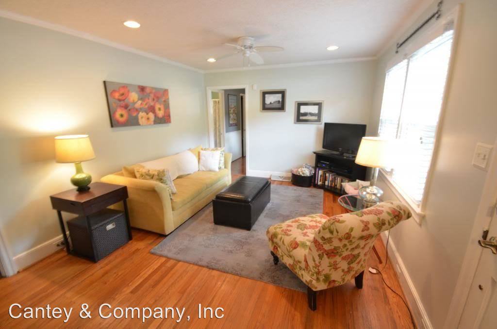 2441 Reynolds Dr - Photo 2 of 10