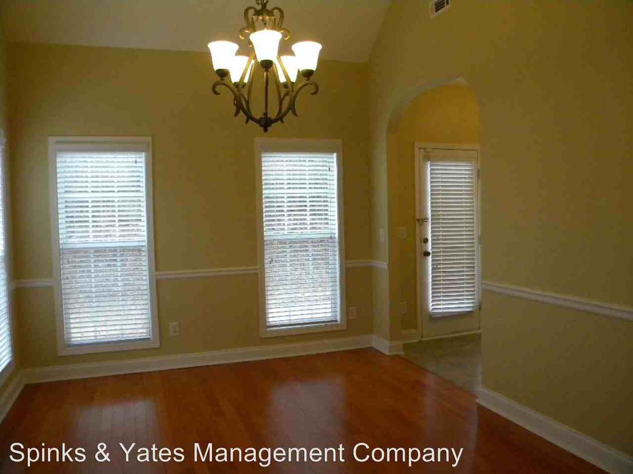 117 Churchill Dr - Photo 3 of 5