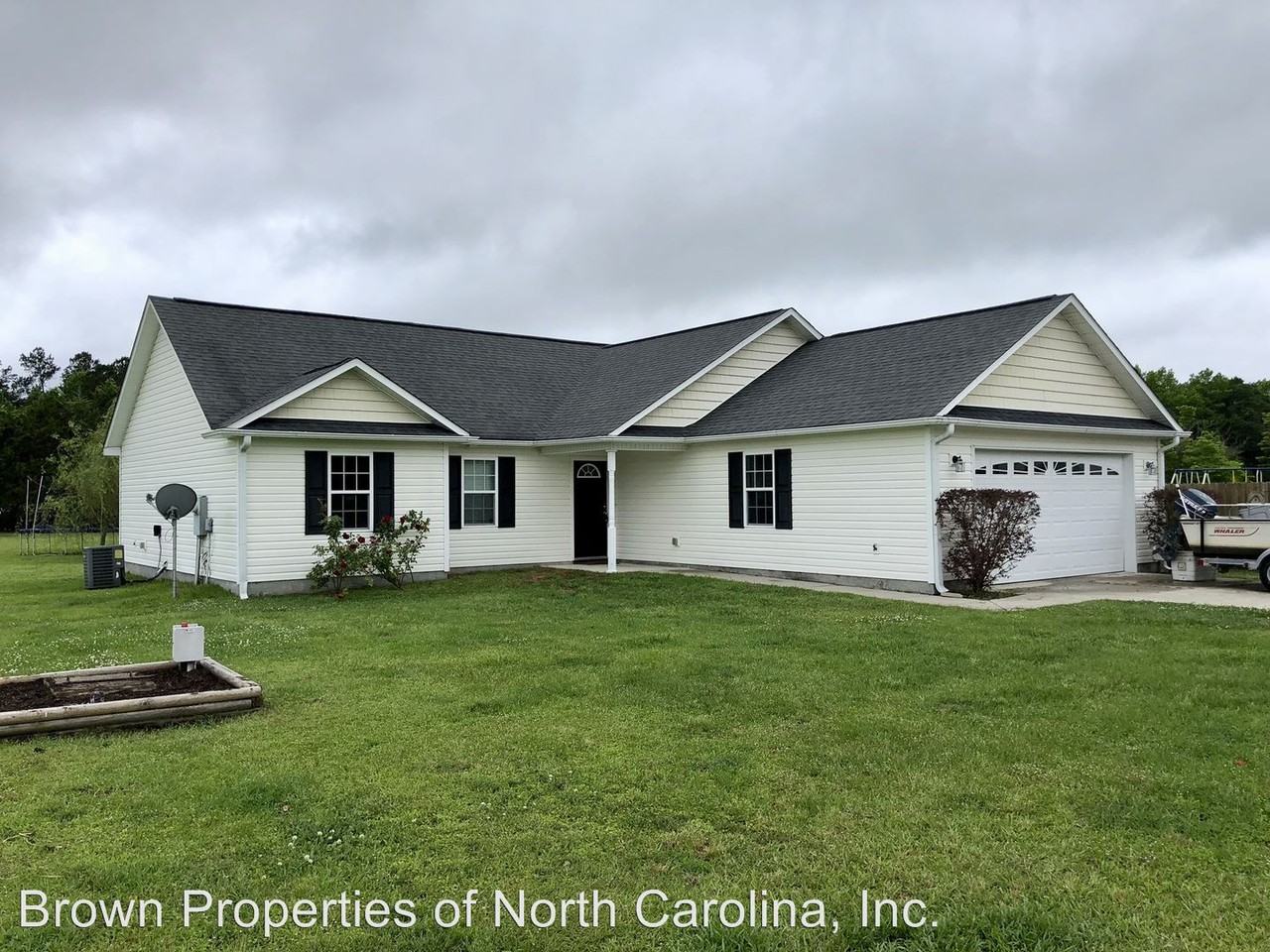 719 Batchelor Rd - Photo 2 of 26