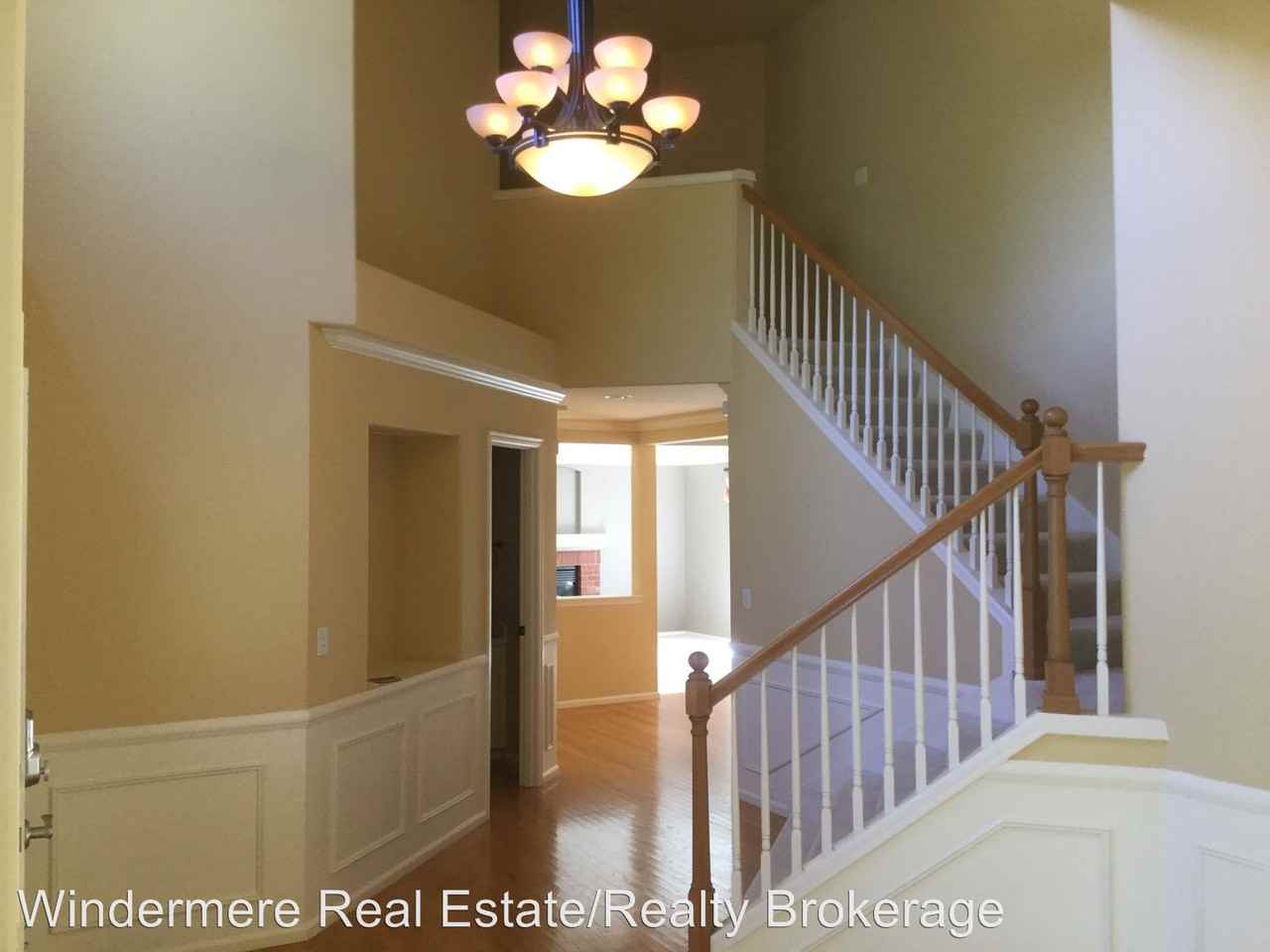 6117 128th St SW - Photo 3 of 12