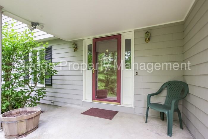 61 Beech Mountain Rd - Photo 3 of 32