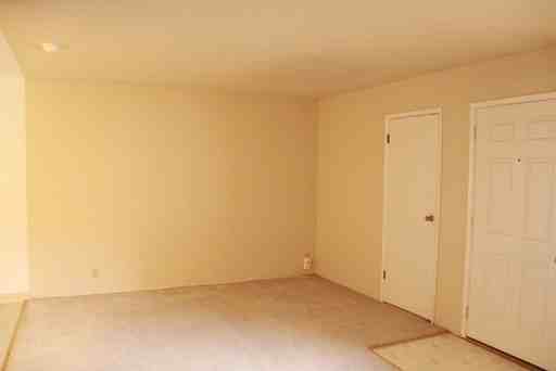 4321 Collins Ct #8 - Photo 2 of 5