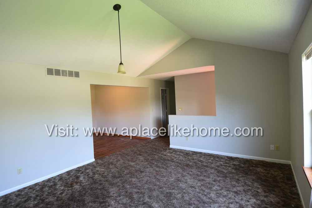 3214 N 157th Terrace - Photo 3 of 6