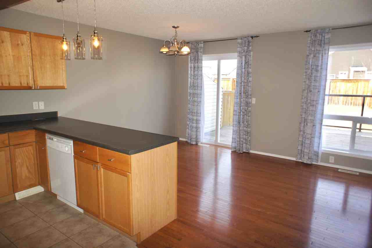 31 Nevis Close - Photo 2 of 17