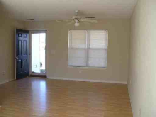 3000 Cribb Ct - Photo 3 of 4