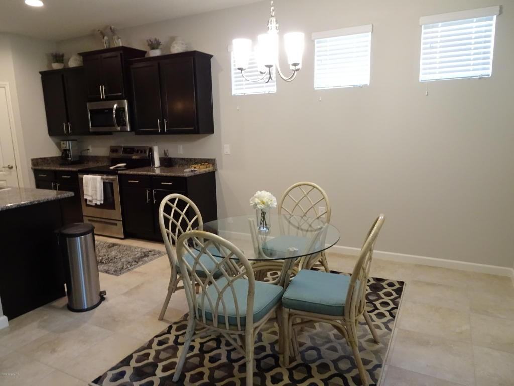 733 Remington Green Dr SE - Photo 3 of 32