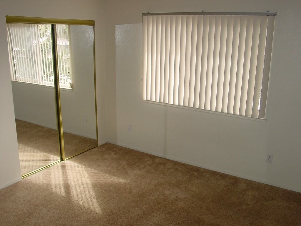 539 W Sierra Ave - Photo 3 of 5