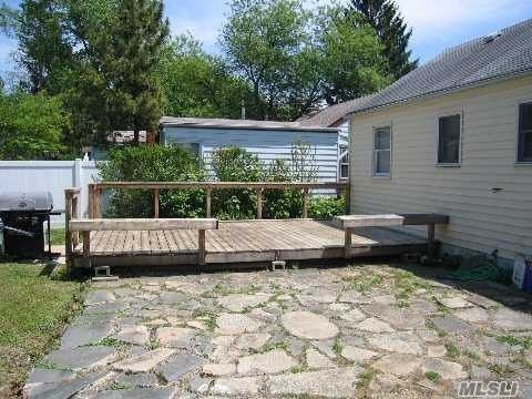 128 E 12th St - Photo 2 of 7