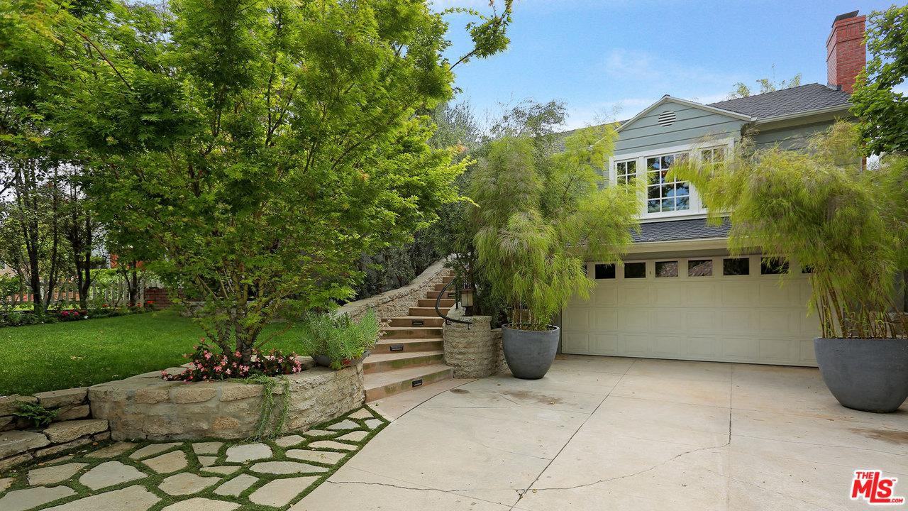 4352 Talofa Ave - Photo 2 of 31
