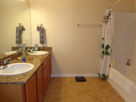 1460 Bentley Cir - Photo 3 of 13