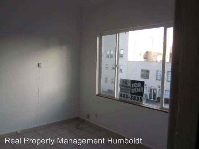 1023 & 1025 4th Street - Photo 3 of 3
