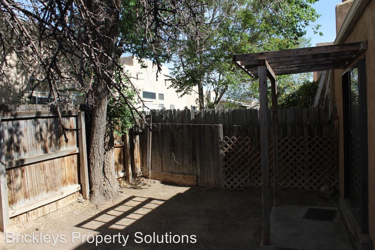 608 Bataan Dr SW - Photo 3 of 18