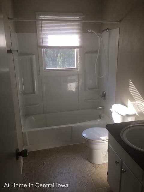 3310 E 36th Ct - Photo 3 of 5