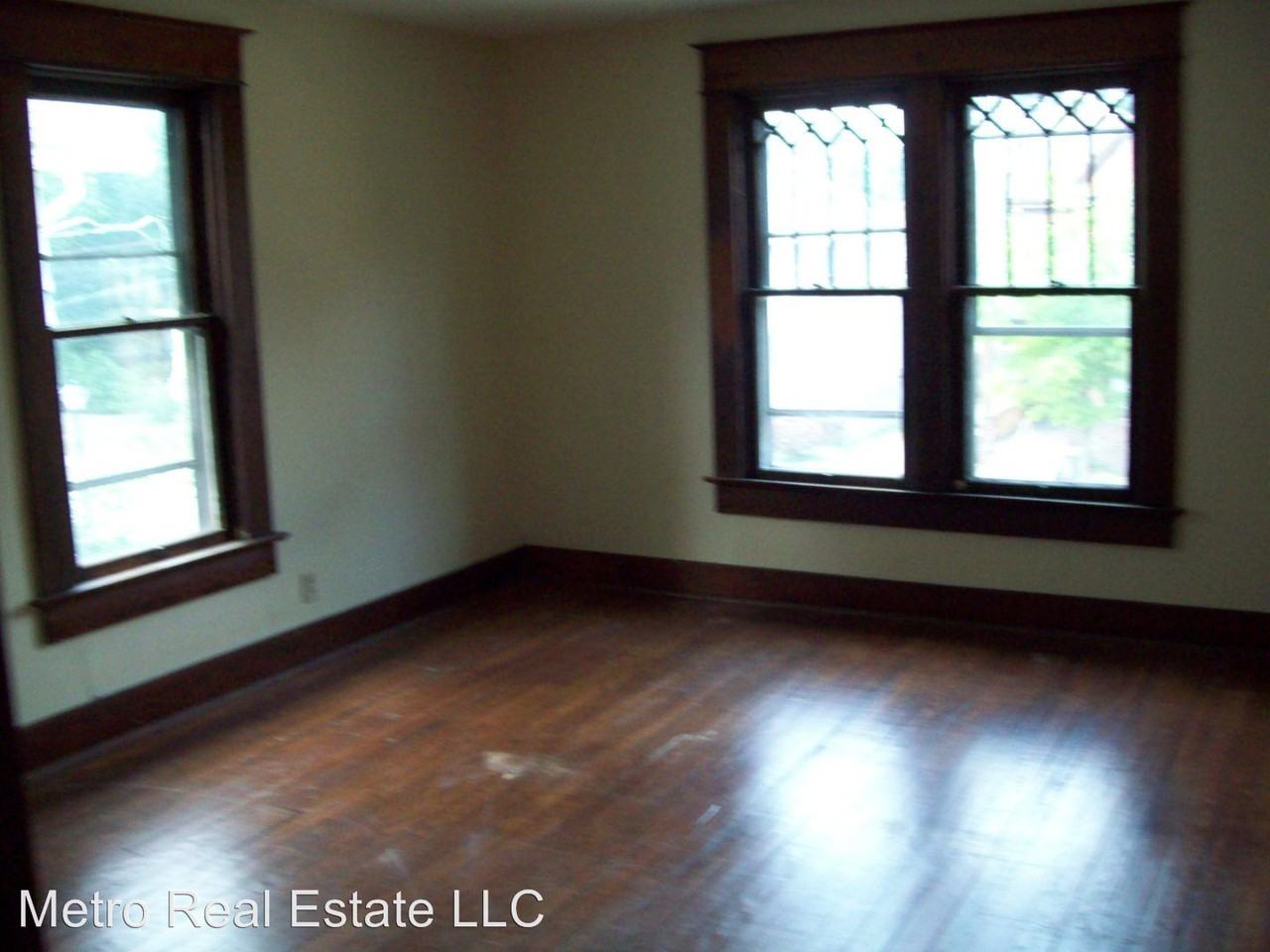2309 Hoagland Ave - Photo 2 of 9