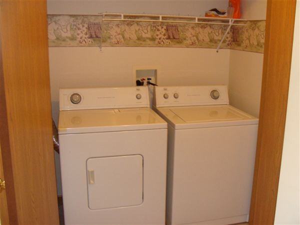 Kensington Manor - Photo 2 of 10