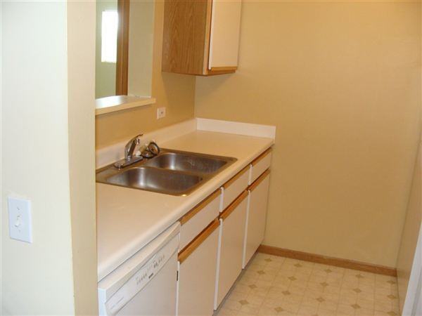 Kensington Manor - Photo 3 of 10