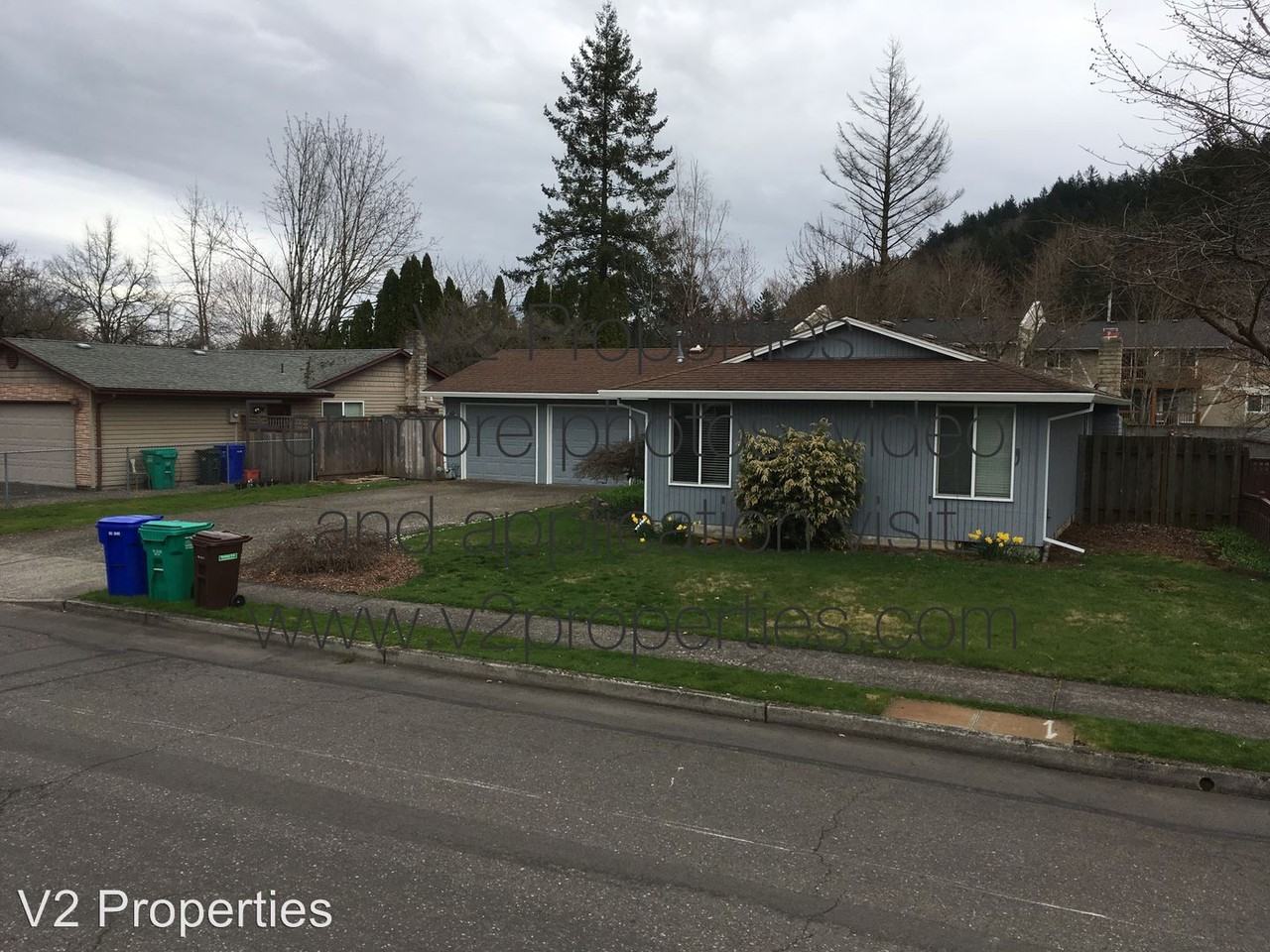 1544 SW 8th Dr - Photo 3 of 16