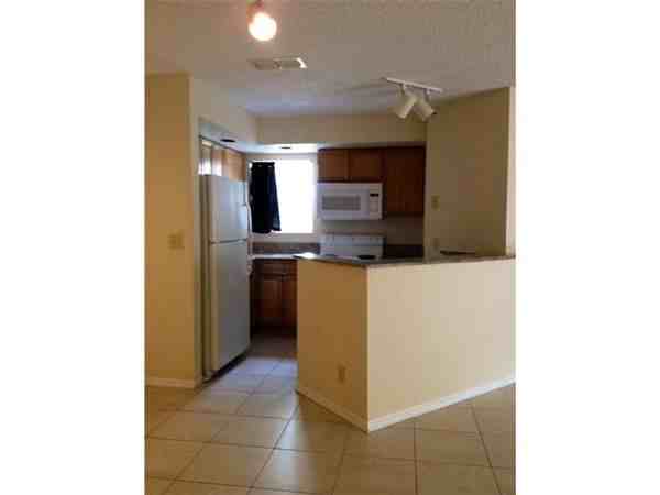 3310 Pinewalk Dr N - Photo 2 of 8