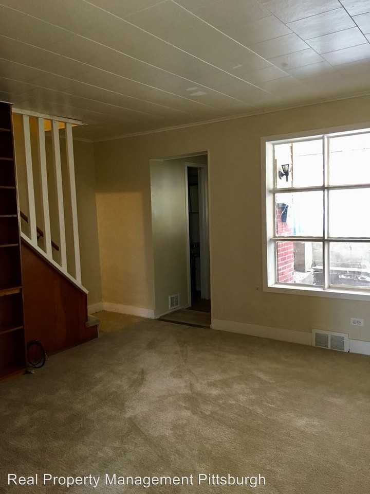 2376 Buena Vista St - Photo 3 of 17