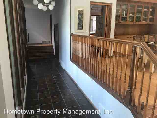 2004 Holiday Cir SE - Photo 3 of 36