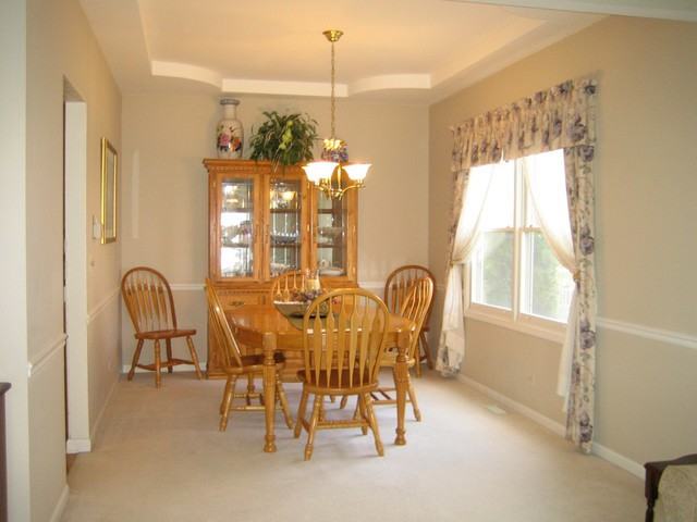 504 Doral Ln - Photo 3 of 12