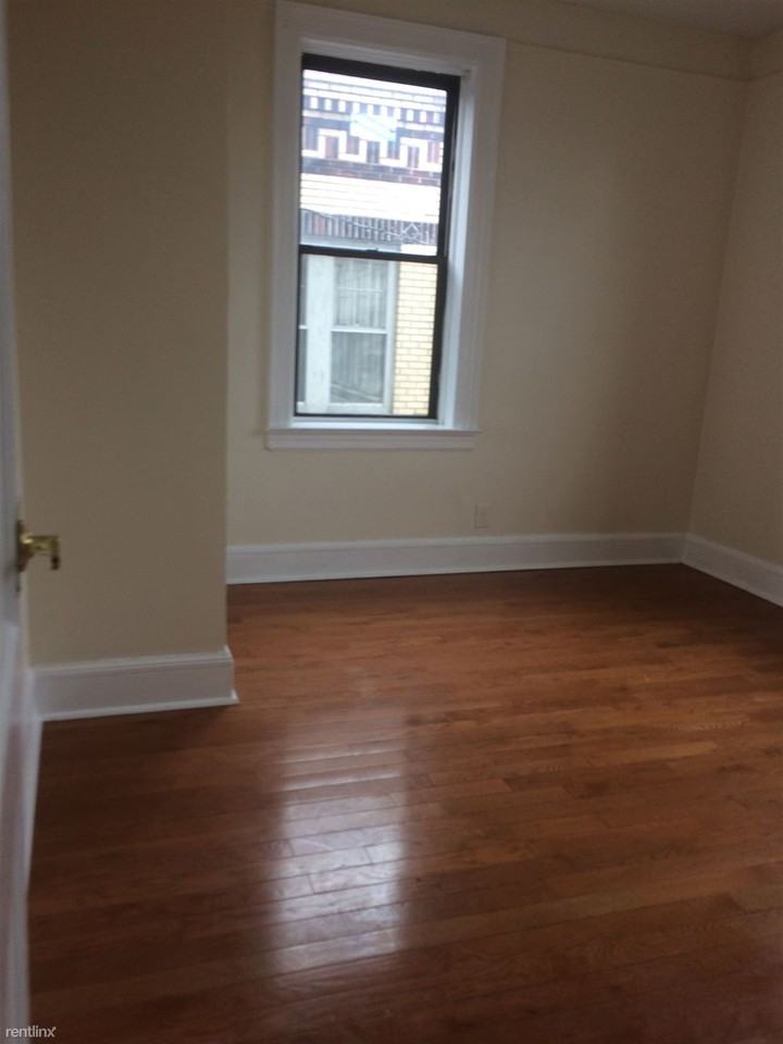 226 66th St - Photo 2 of 7