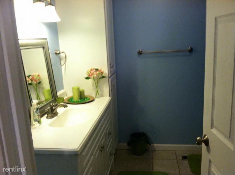 107 Steeles Ln - Photo 2 of 16