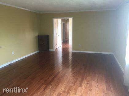 107 Steeles Ln - Photo 3 of 16