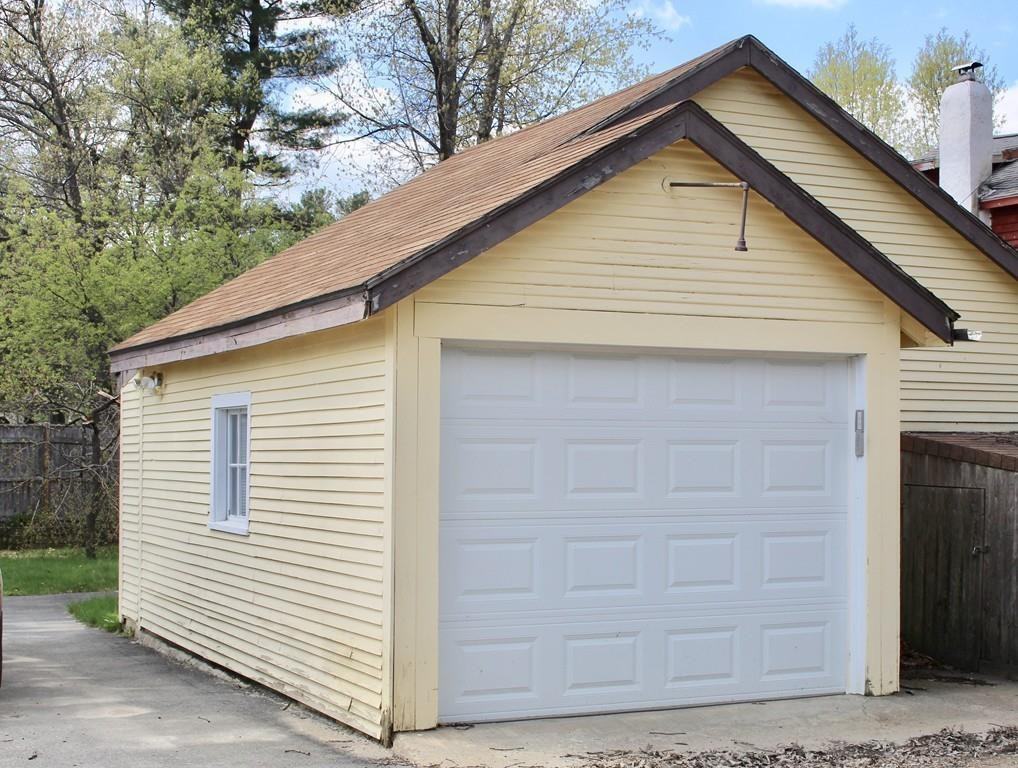 13 Pollyanna Ln - Photo 3 of 11